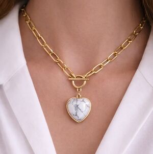 Genuine Howlite Heart Pendant Toggle Necklace 18k Gold Plated Chunky Chain